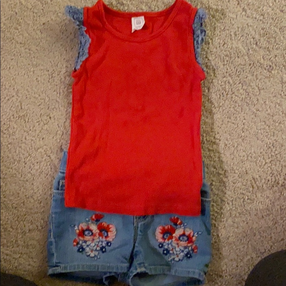 🌺Jean Shorts & Matching Red Top